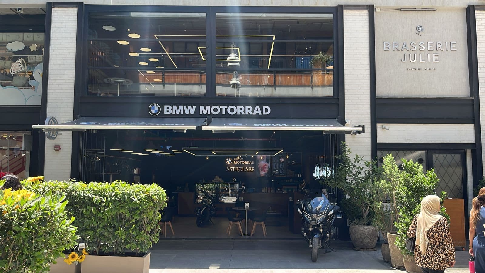 Astrolabe Coffee BMW